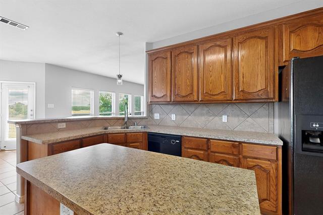 Building Photo - 701 Lone Rider Ct