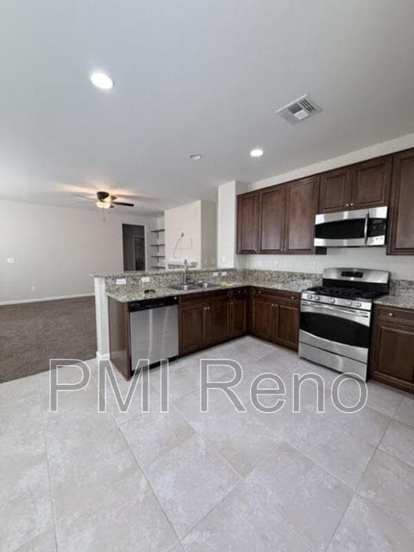 Building Photo - 10742 Amber Falls Dr