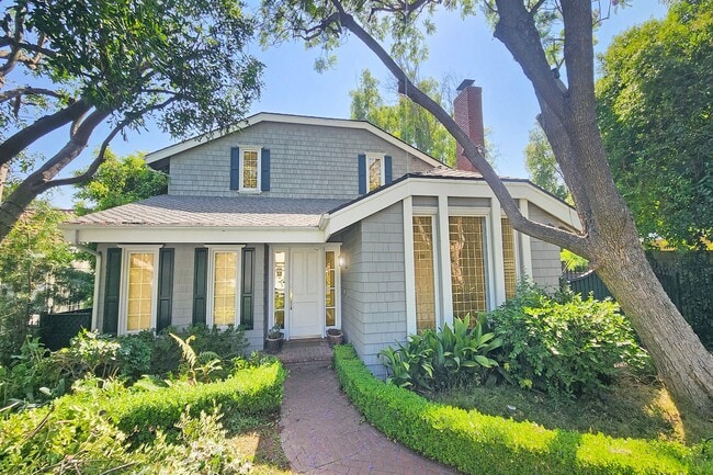 Primary Photo - 209 San Miguel Rd