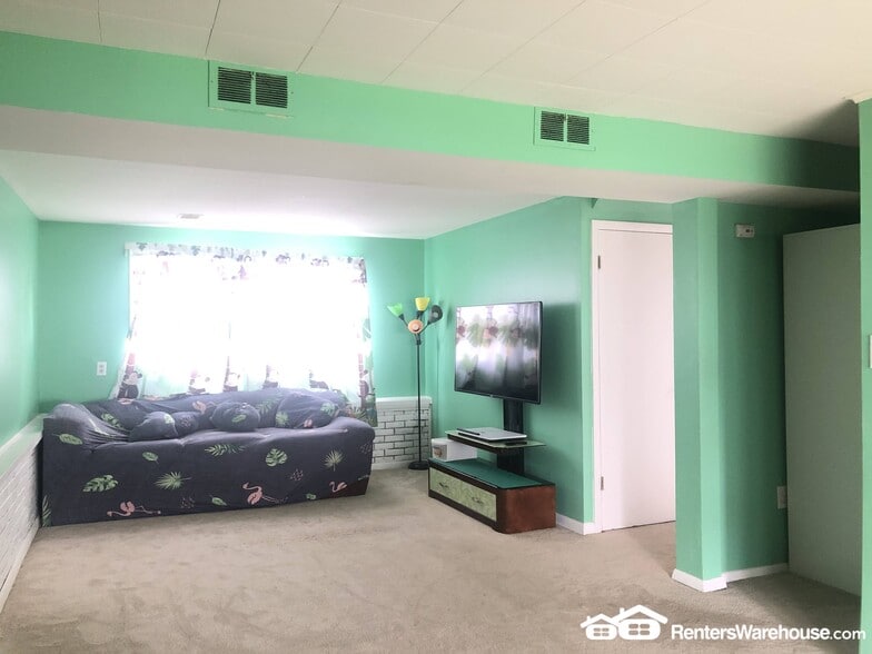 Building Photo - 2263 Misthaven Ln