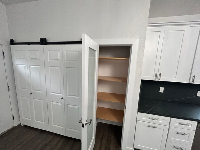 Building Photo - 3 Bedroom 2 Bath Home Modesto Ca