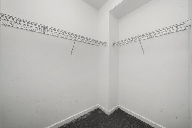 Building Photo - 1629 S Prairie Ave