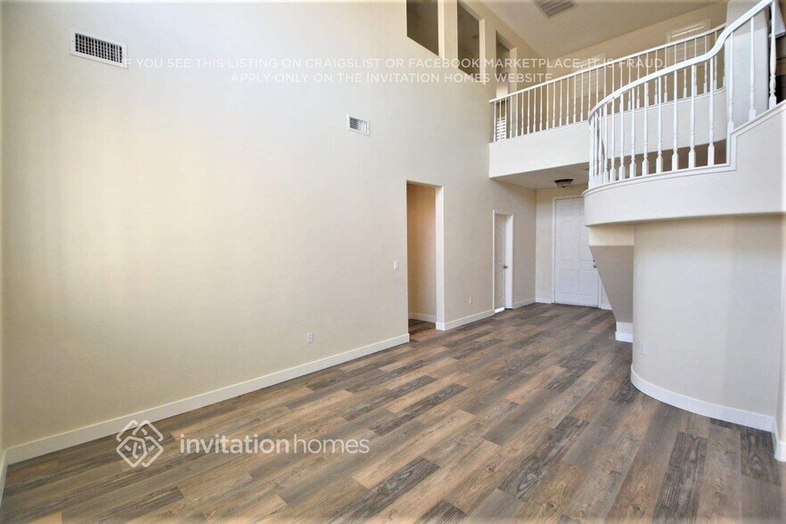 Building Photo - 10100 Crest Brook Pl