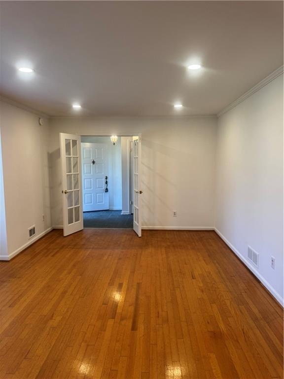 Building Photo - 1959 Queens Way