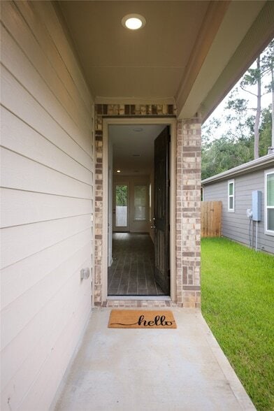 Building Photo - 27638 Mesabe Dr