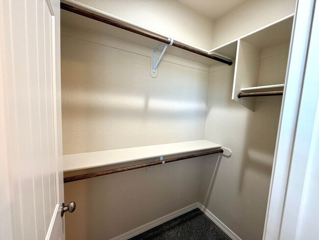 Building Photo - 3774 Meadowbrook Ln