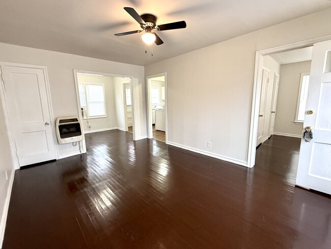 Building Photo - 33 8th Ave NW