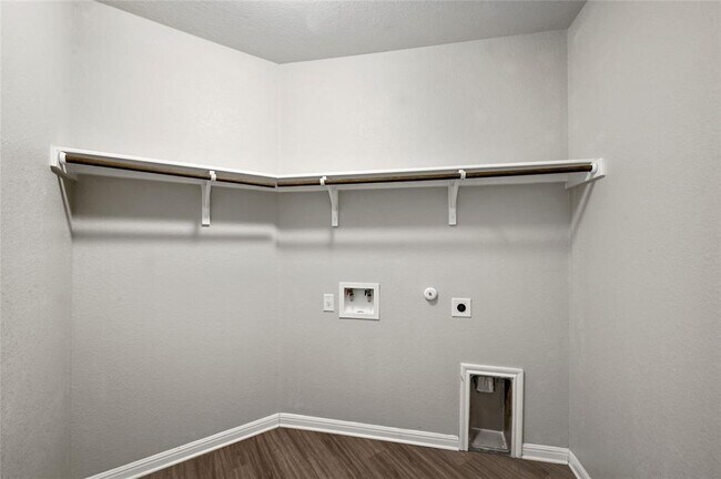 Building Photo - 821 Fortrose Ter