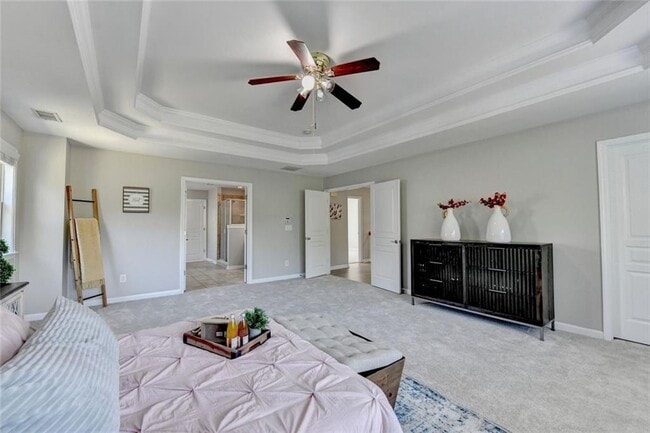 Building Photo - 4805 Shelbourne Dr