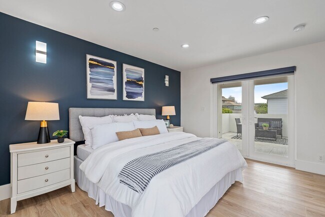 Building Photo - Stunning 4/3 in the Oakland Hills