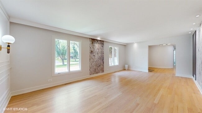 Building Photo - 8473 Canterberry Dr