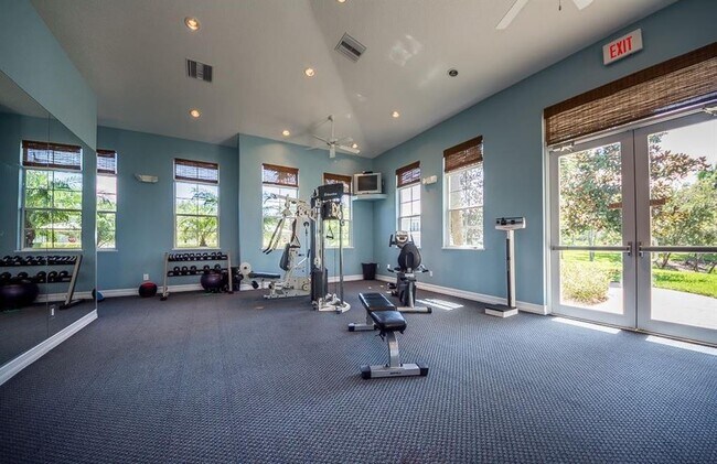 Building Photo - 1825 Bridgepointe Cir