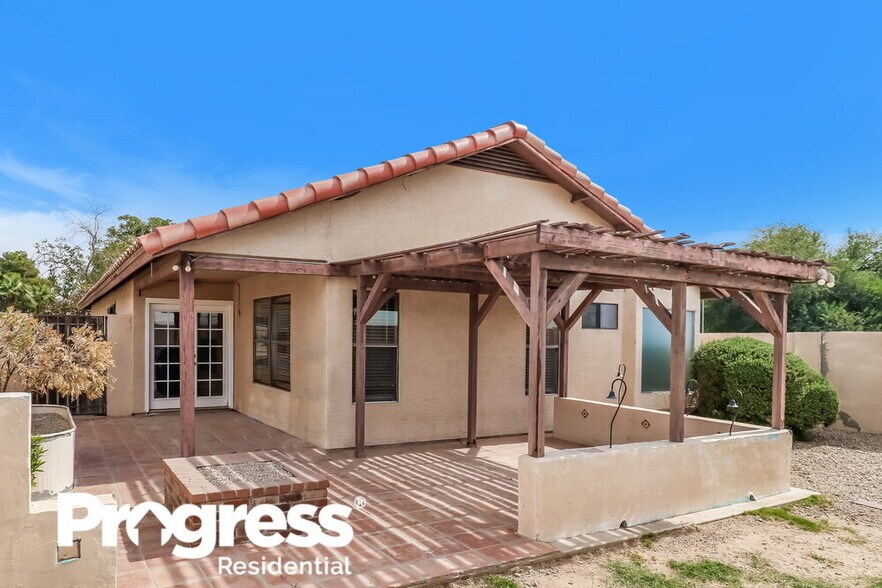 Building Photo - 3104 N Copenhagen Dr