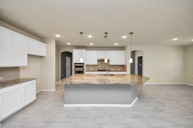 Building Photo - 28215 Shorecrest Ln
