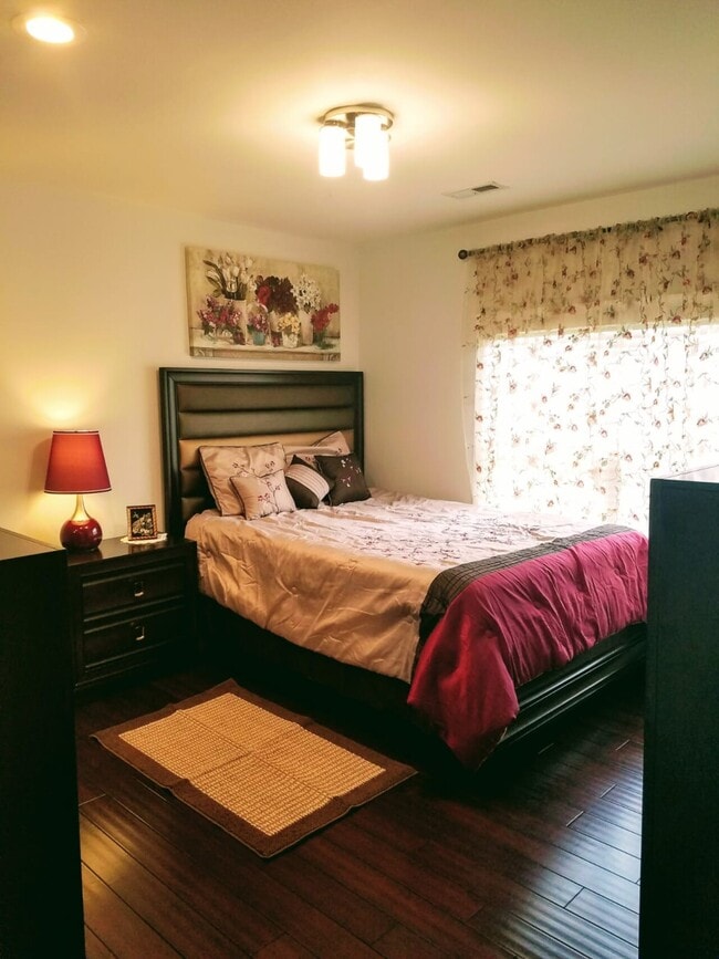 Building Photo - 4917 Sadler Glen Ct, Glen Allen, VA 23060