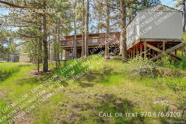 Building Photo - 2027 Roland Dr