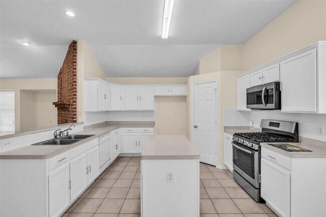 Building Photo - 6003 Decker Ridge Ct