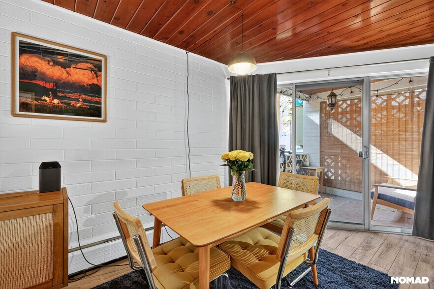 Building Photo - 1343 N High St