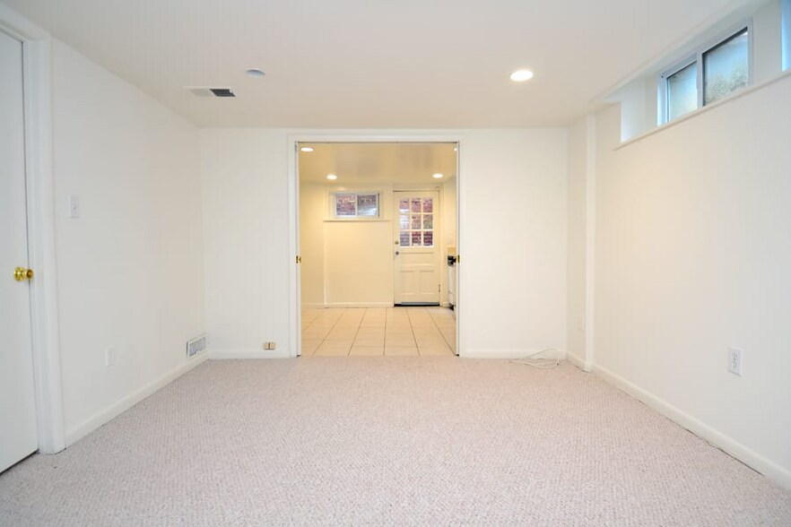 Building Photo - 1600 Foxhall Rd NW