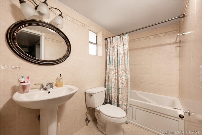 Building Photo - 7505 SW 82nd St