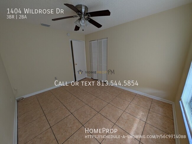 Building Photo - 1404 Wildrose Dr