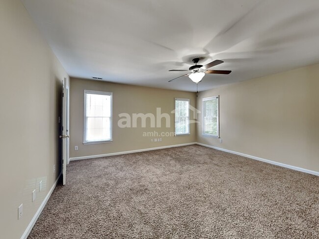 Building Photo - 8220 Duck Creek Dr