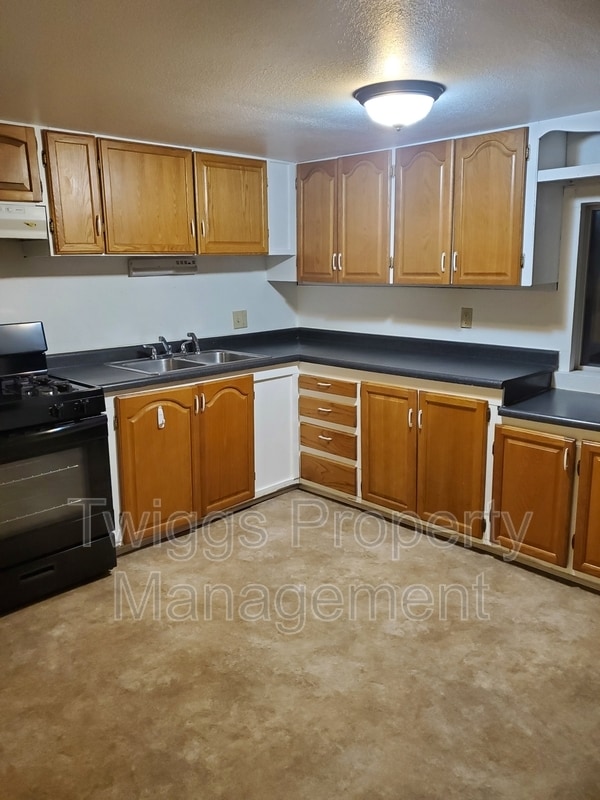 Building Photo - 107 Gumbo Dr