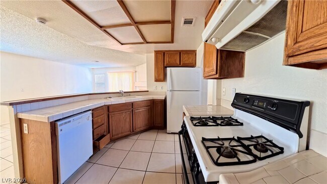 Building Photo - 9640 Swan Bay Dr