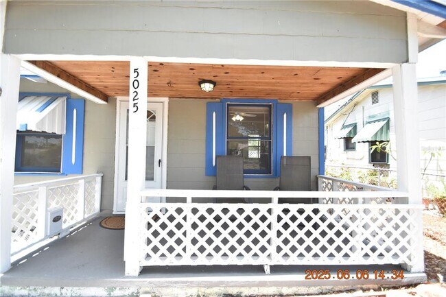 Building Photo - 5025 4th Ave N