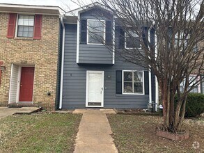 Building Photo - Townhome for rent in Grayson Valley