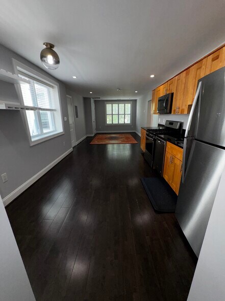 Building Photo - 5614 7th St NW