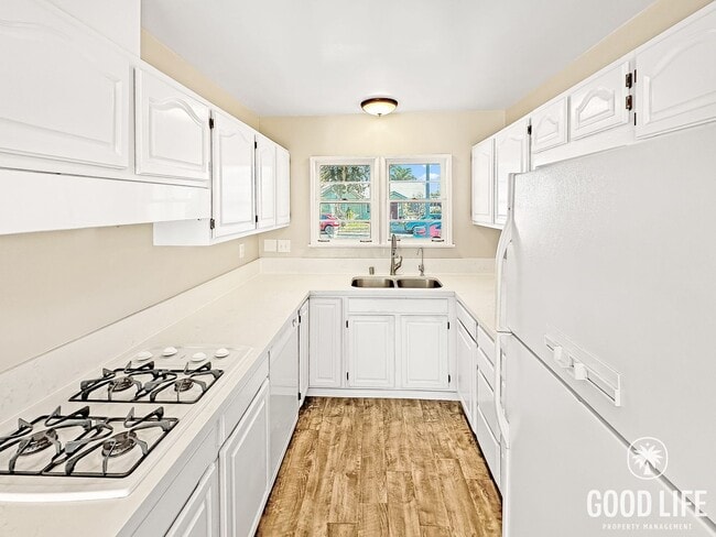 Building Photo - Charming 3-Bedroom Anaheim Home Featuring Private Backyard & 2 Car Garage