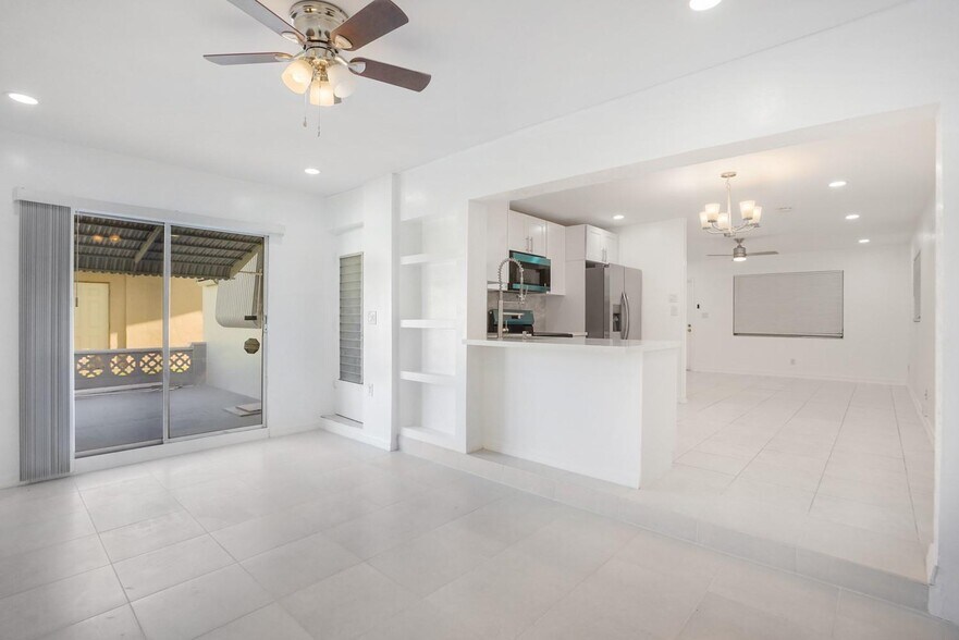 Primary Photo - 7505 NW 58th St
