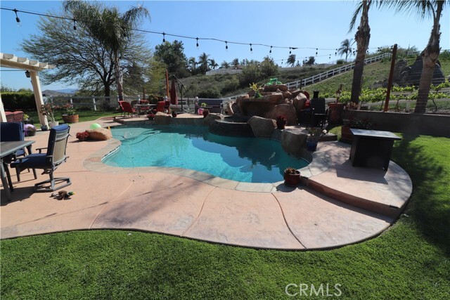 Building Photo - 23903 Trail Duster Ct