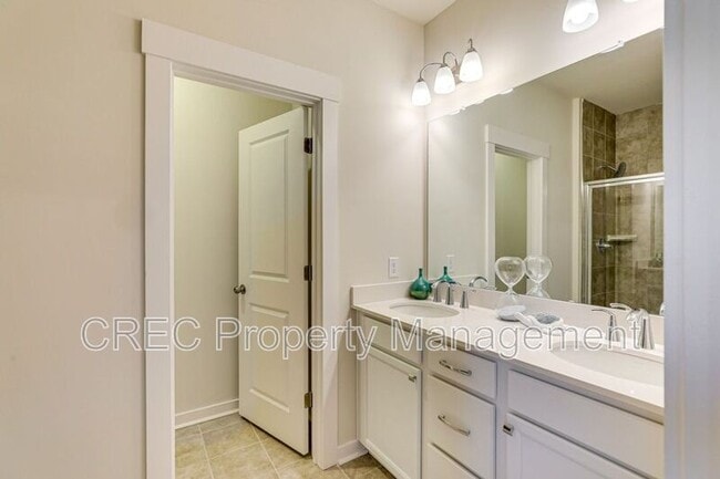 Building Photo - 1010 Pettiford Pl