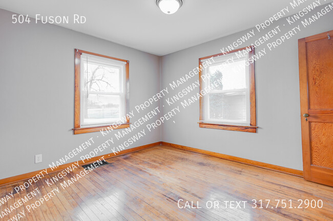 Building Photo - 504 W Fuson Rd