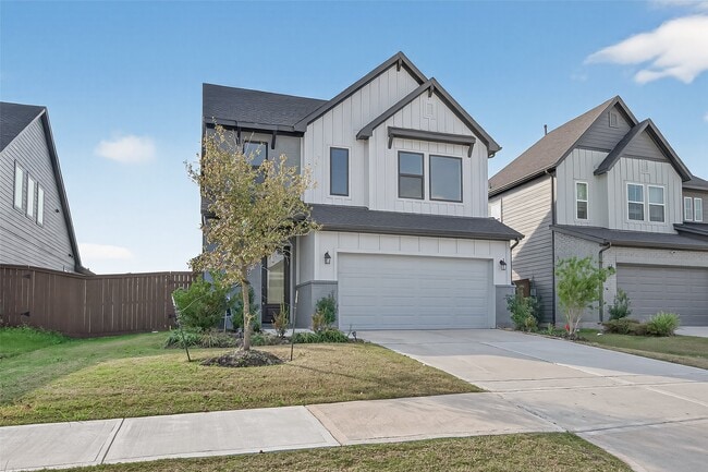 Building Photo - 16915 Chapel Knox Dr