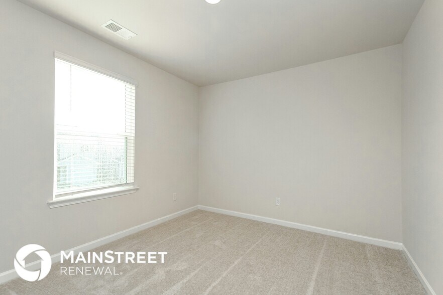 Building Photo - 147 Westcott St