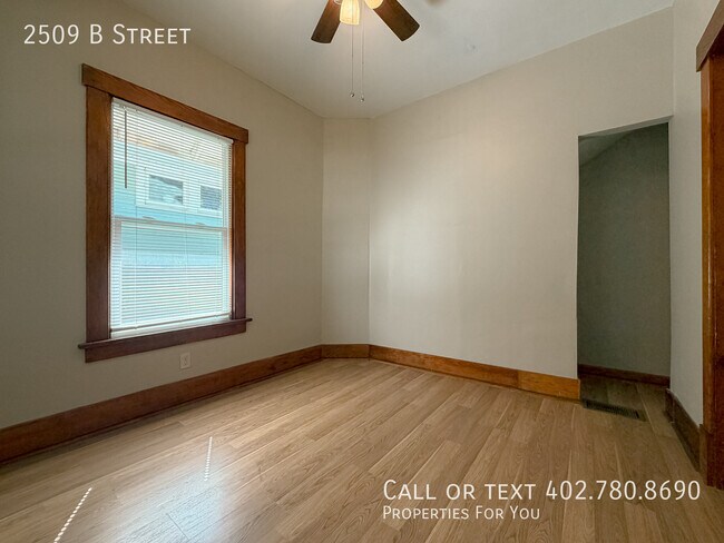Building Photo - 2509 B St