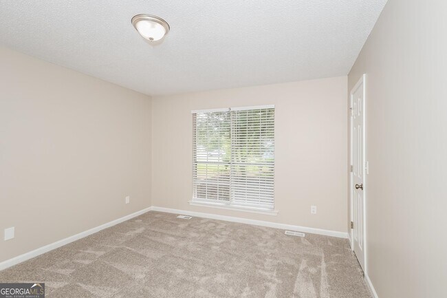 Building Photo - 510 Rosehill Dr