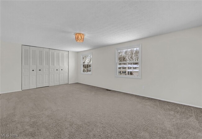 Building Photo - 5601 Sunset Dr