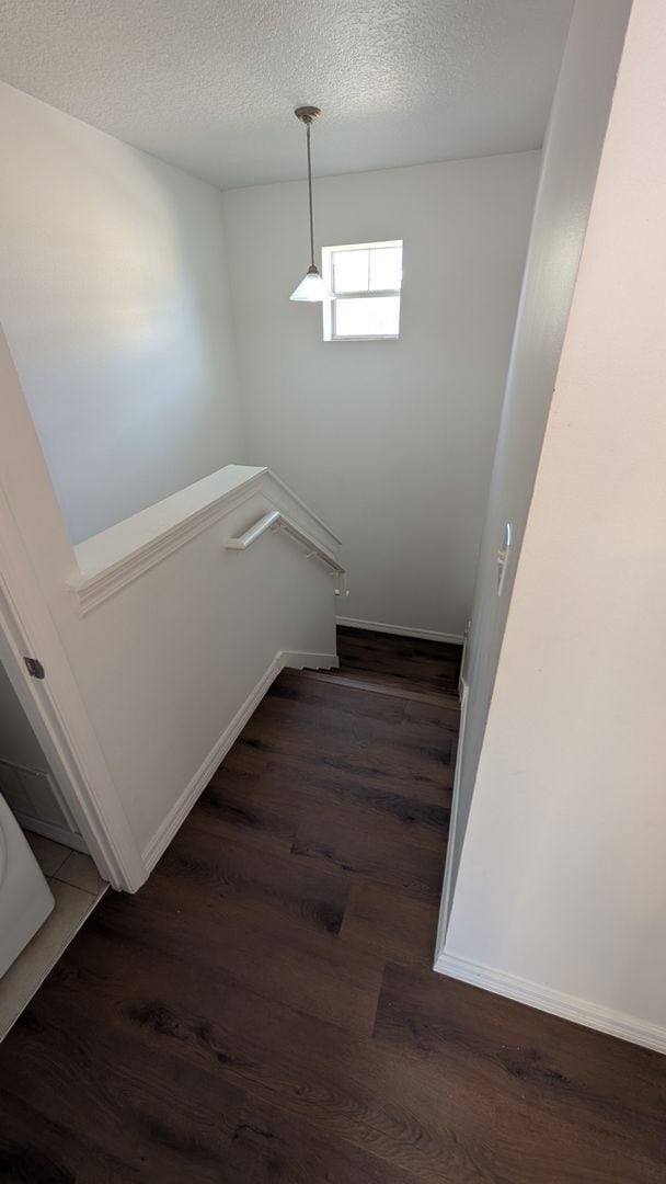 Building Photo - In the Heart of Down Town Orlando, 3 bedrooms house with lawn care service included