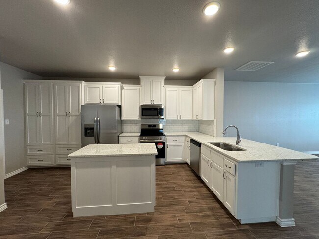 Building Photo - 5403 Rose Gdn Lp