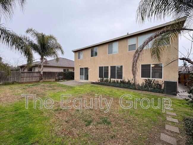 Building Photo - 3116 W Buena Vista Ave