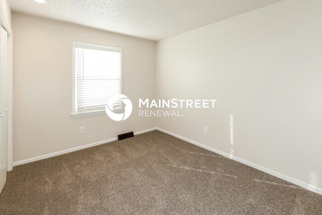 Building Photo - 3 Bedroom Pet-Friendly Home in KANSAS CITY, MO with Main Street Renewal