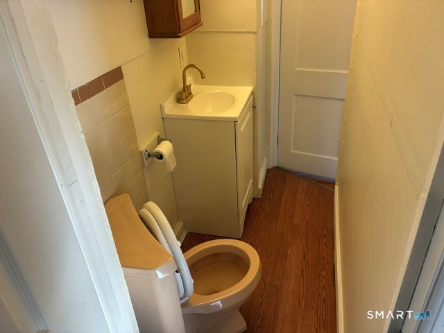 Building Photo - 68 New St