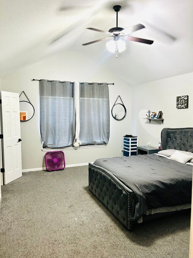 Building Photo - Beautiful Single Family Home, Sutter Woods...