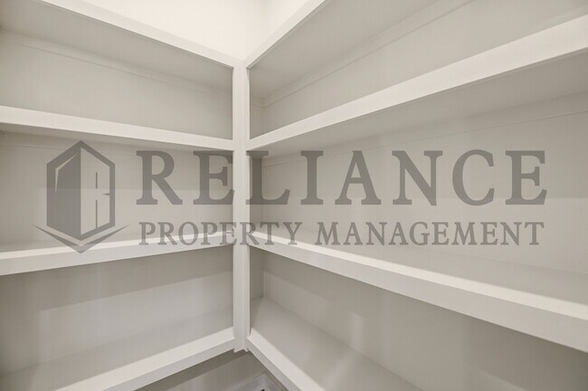 Building Photo - 157 N Gowen St