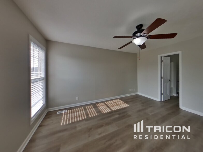 Building Photo - 1429 Cedar Springs Cir