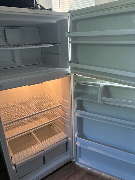 Building Photo - 1041 Kedith St